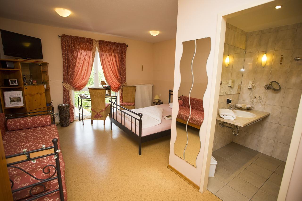 Mediterran Hotel Juwel Karlstein am Main Buitenkant foto